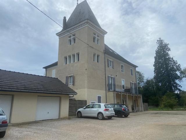 Au Chateau Saint Blaise Virignin