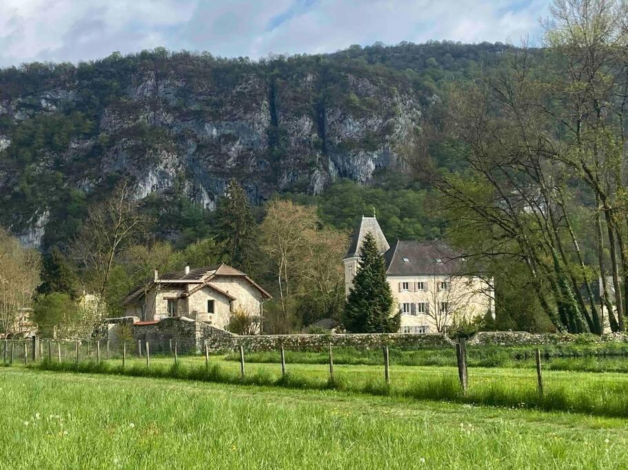 Au Chateau Saint Blaise * Virignin