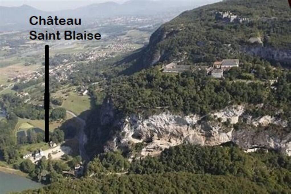 Au Chateau Saint Blaise Apartment *