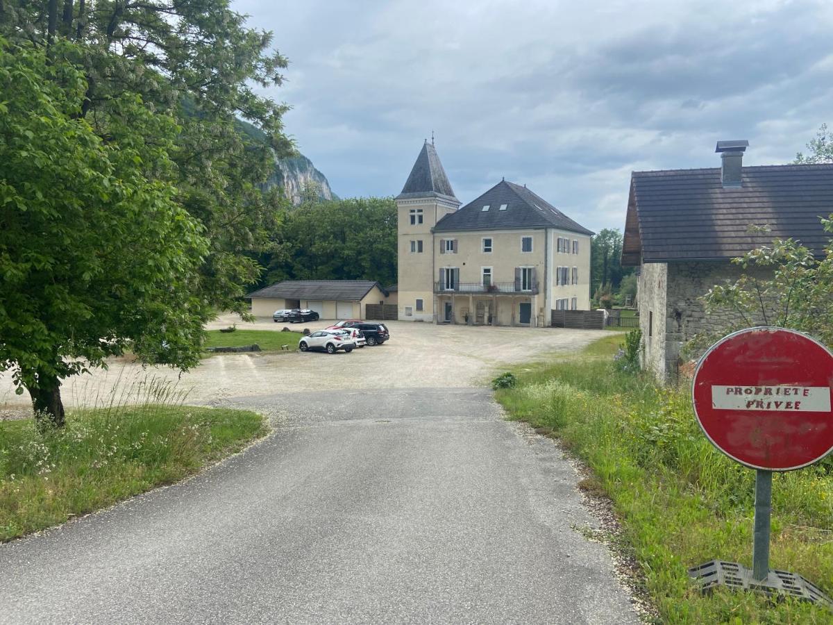 Au Chateau Saint Blaise Apartment